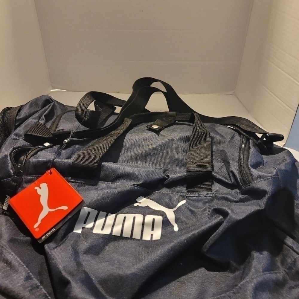 PUMA Unisex Graphic design Gym bag Blue Nwt Unworn bag